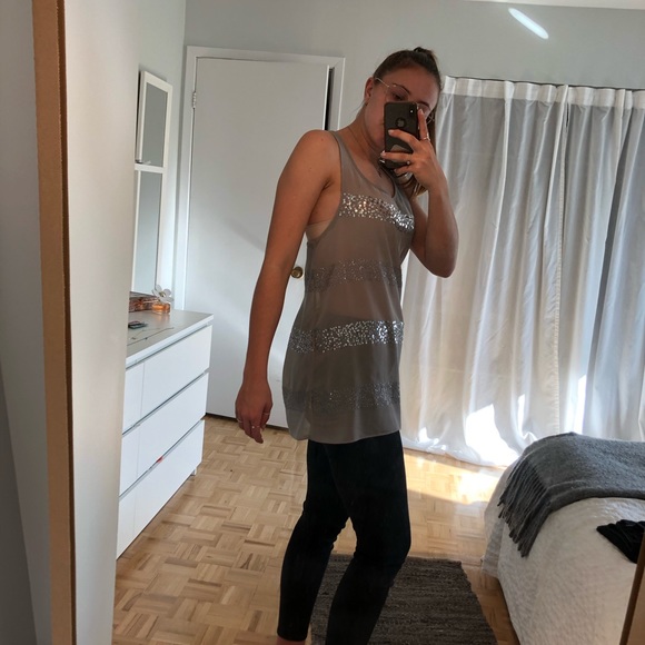 Tank top - Picture 2 of 4